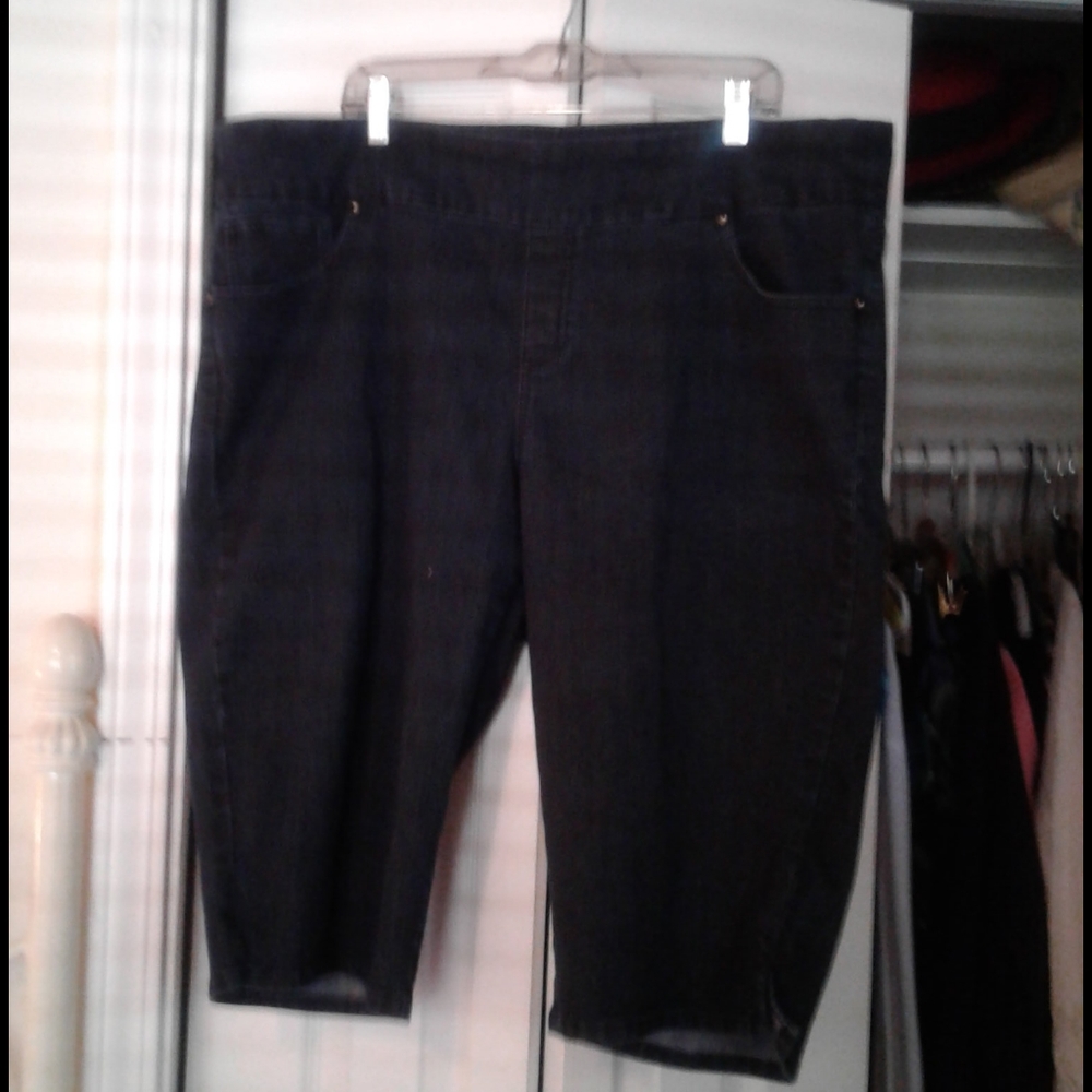 Long denim shorts with stretch